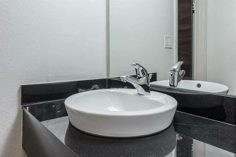 Oyo Hotel Texarkana North Heights Ar Hwy I-30 Eksteriør billede